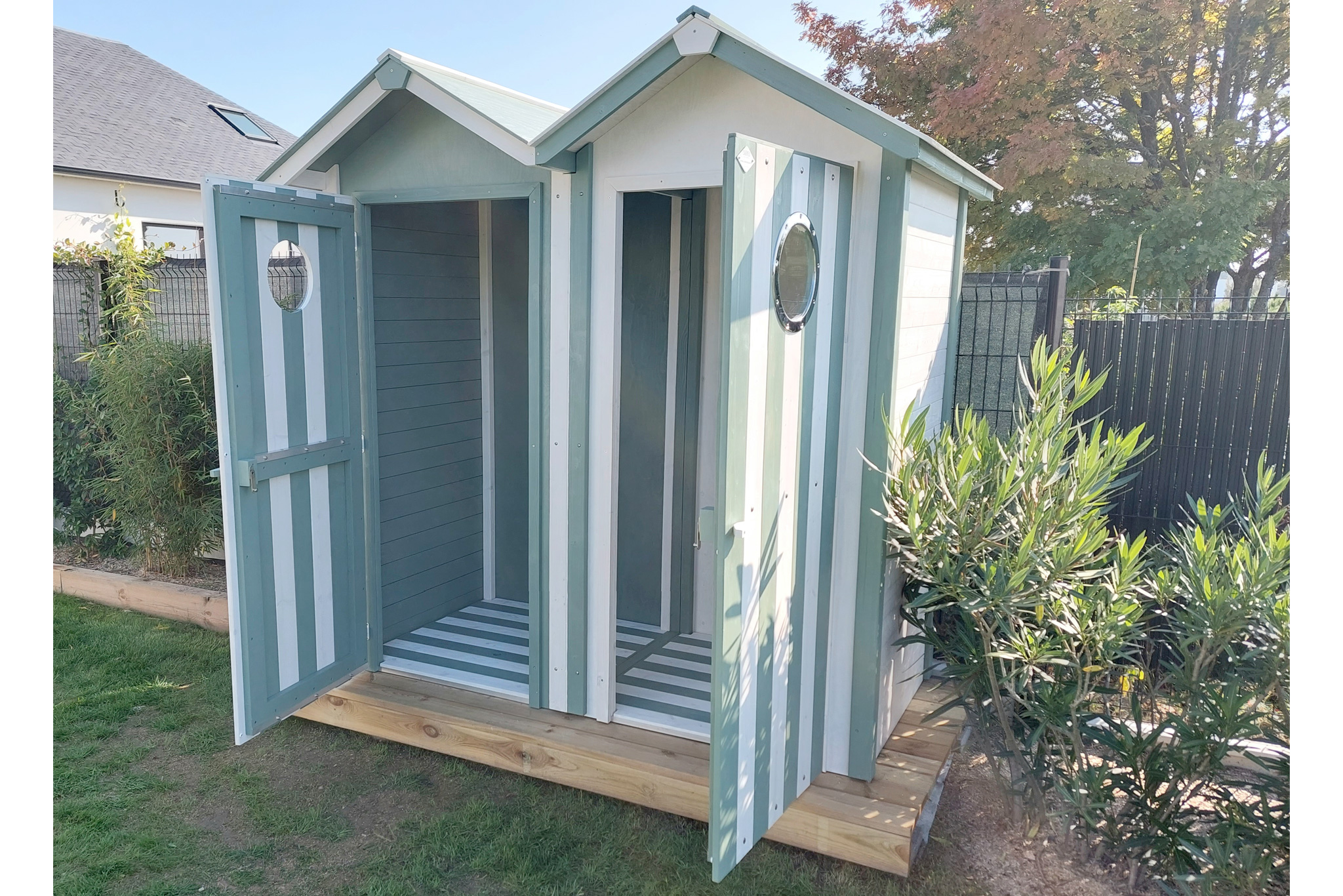 Cabine à l'ouest - Cabines de plage en bois